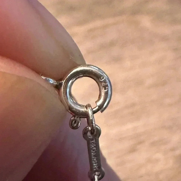 ✨Tiffany & Co. Silver Heart Necklace - Picture 6 of 11